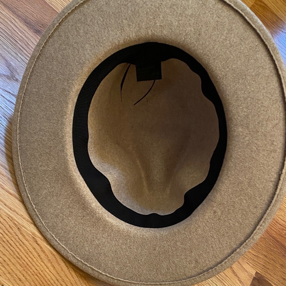 Stylish Tan Fedora Hat with Brown Band - Picture 3 of 3